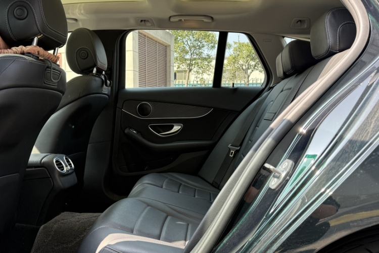 Used Mercedes-Benz C-Class 2019 C 260 Estate Interior 3