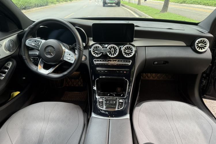 Used Mercedes-Benz C-Class 2019 C 260 Sport Edition 4MATIC Interior 3