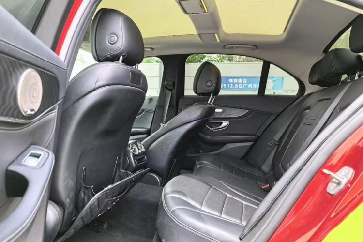 Used Mercedes-Benz C-Class 2019 C 260 L Sport Edition Interior 4