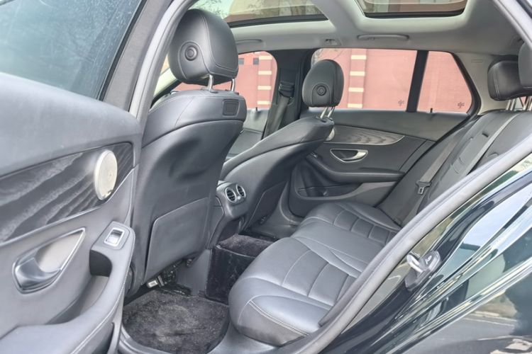 Used Mercedes-Benz C-Class 2019 C 260 Estate Interior 5
