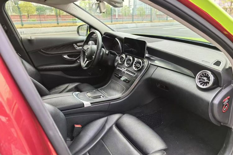 Used Mercedes-Benz C-Class 2019 C 260 L Sport Edition Interior 5