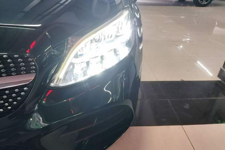 Used Mercedes-Benz C-Class 2019 C 180 L Fashion Edition Sport Version Left Front Headlight