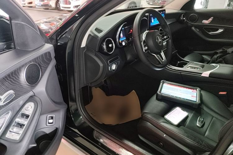 Used Mercedes-Benz C-Class 2019 C 180 L Fashion Edition Sport Version Left Front Seat