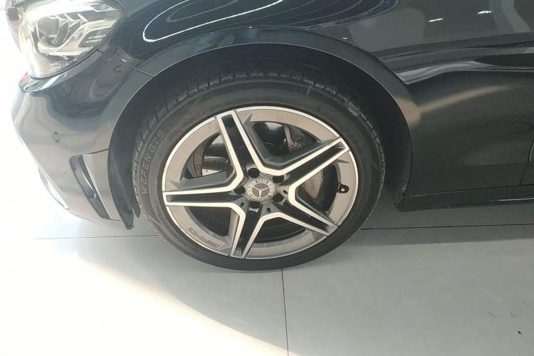 Used Mercedes-Benz C-Class 2019 C 260 Estate Left Front Wheel Hub