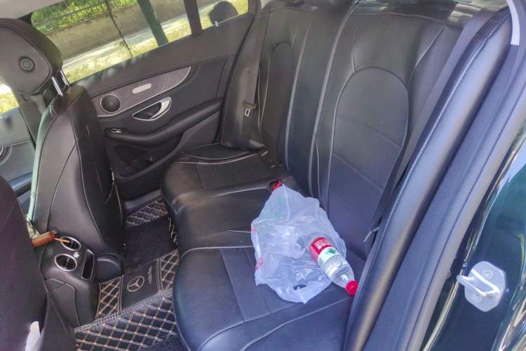 Used Mercedes-Benz C-Class 2019 C 180 L Fashion Edition Sport Version Left Rear Seat