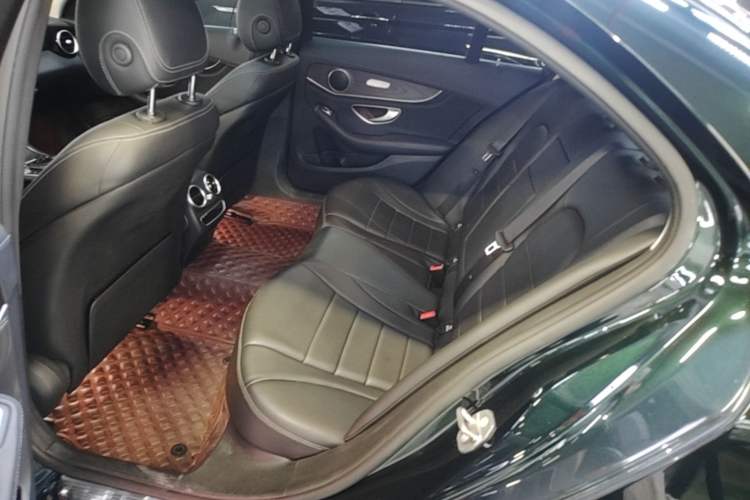 Used Mercedes-Benz C-Class 2019 C 180 L Fashion Edition Sport Version Left Rear Seat