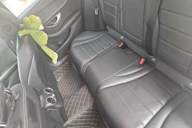 Used Mercedes-Benz C-Class 2019 C 260 Estate Left Rear Seat
