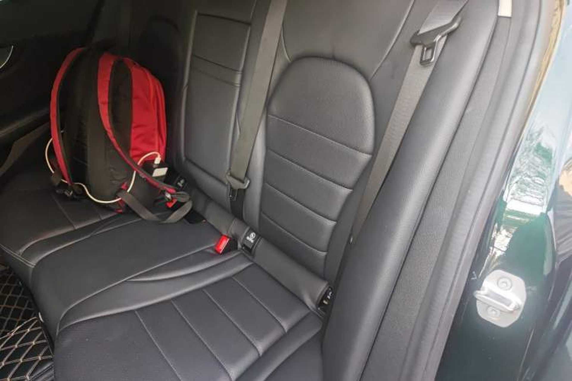 Used Mercedes-Benz C-Class 2019 C 180 L Fashion Edition Sport Version Left Rear Seat