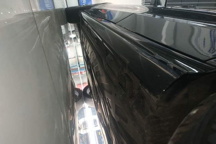 Used Mercedes-Benz C-Class 2019 C 260 Estate Left Side Sill