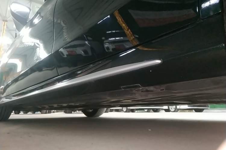 Used Mercedes-Benz C-Class 2019 Restyled C 260 L Sport Edition Left Side Sill