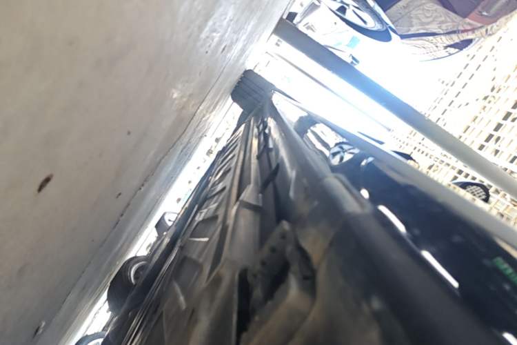 Used Mercedes-Benz C-Class 2019 C 180 L Fashion Edition Sport Version Left Side Sill