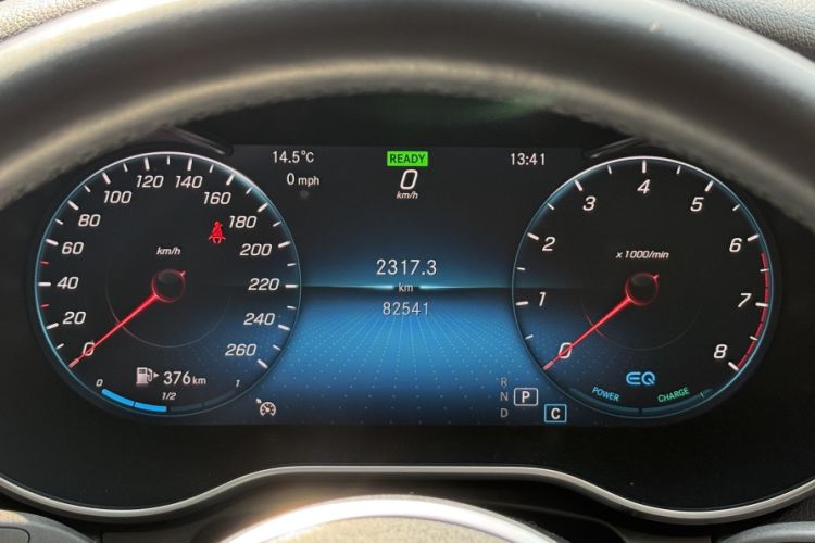 Used Mercedes-Benz C-Class 2019 C 260 Estate Odometer Close Up
