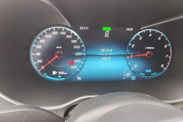 Used Mercedes-Benz C-Class 2019 C 260 L 4MATIC Sport Edition Odometer Close Up