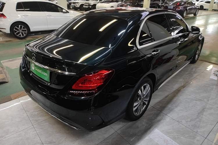 Used Mercedes-Benz C-Class 2019 C 180 L Fashion Edition Sport Version Rear Right 45 Deg