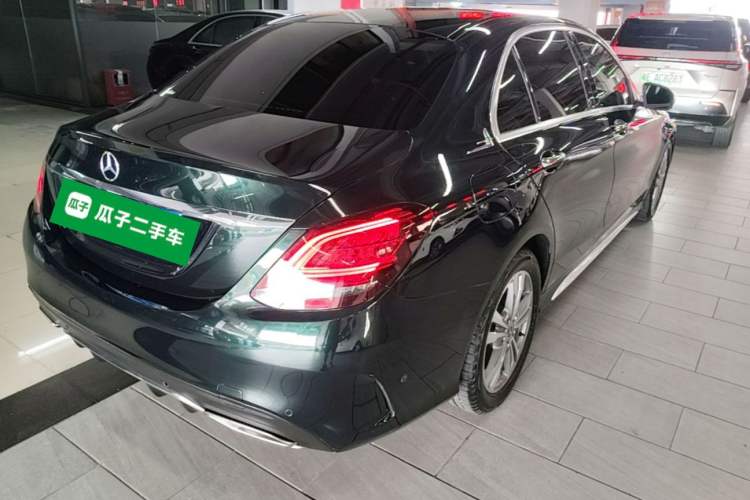 Used Mercedes-Benz C-Class 2019 C 180 L Fashion Edition Sport Version Rear Right 45 Deg