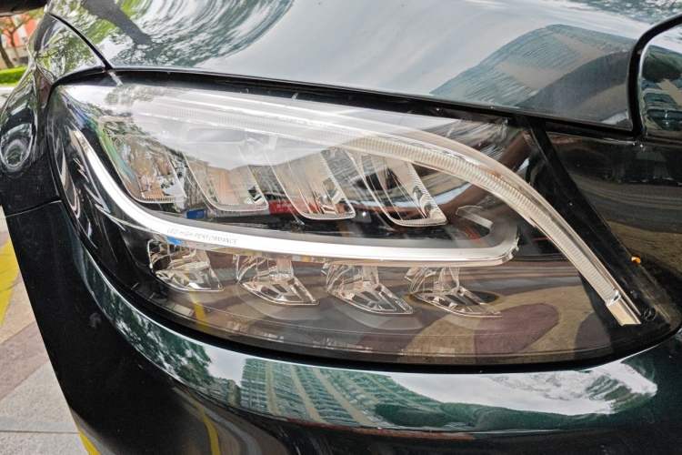 Used Mercedes-Benz C-Class 2019 Restyled C 260 L Sport Edition Right Front Headlight