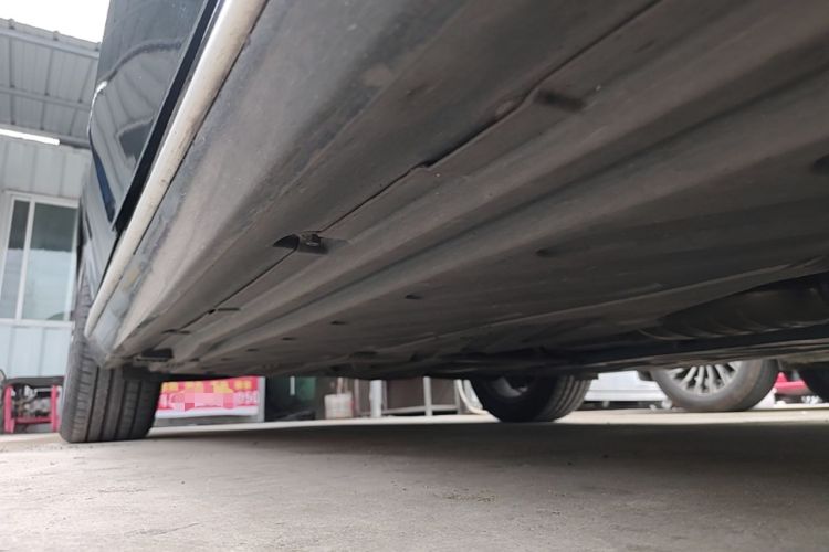 Used Mercedes-Benz C-Class 2019 Restyled C 260 L Sport Edition Right Side Sill