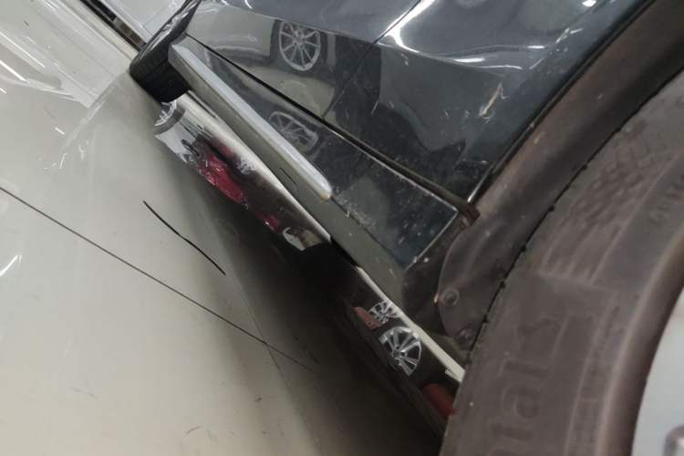 Used Mercedes-Benz C-Class 2019 C 180 L Fashion Edition Sport Version Right Side Sill