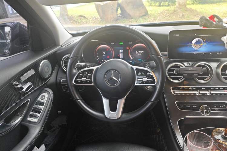 Used Mercedes-Benz C-Class 2019 C 260 Estate Steering Wheel