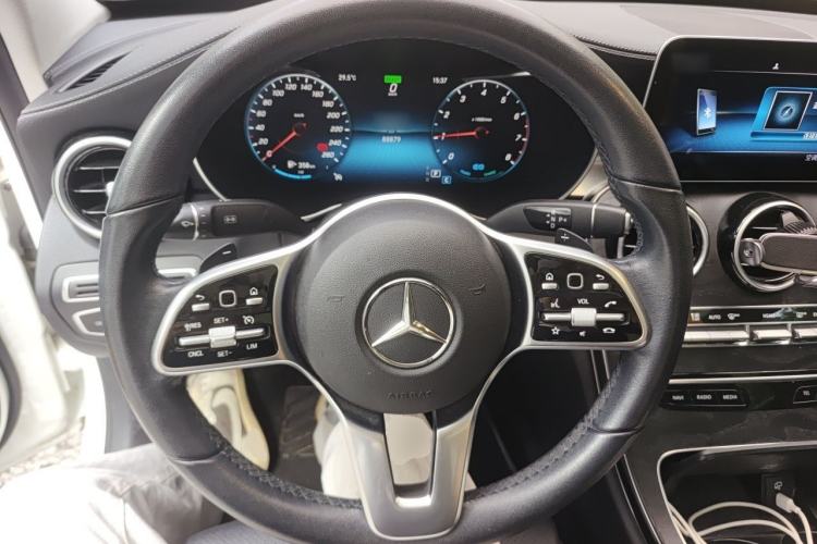 Used Mercedes-Benz C-Class 2019 C 260 L 4MATIC Sport Edition Steering Wheel