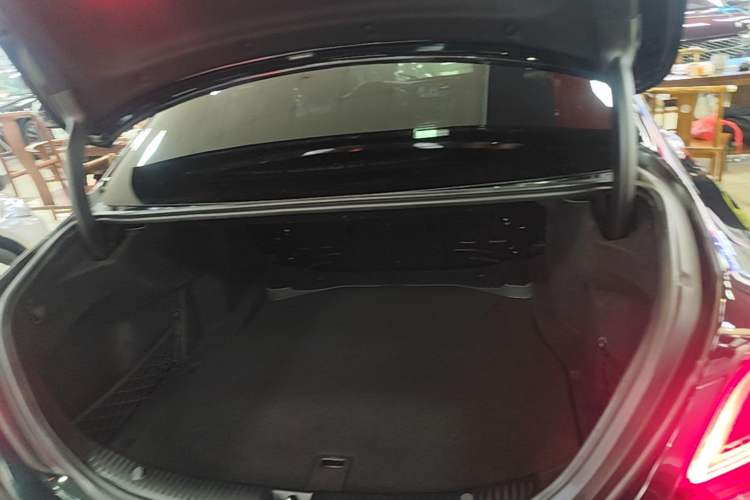 Used Mercedes-Benz C-Class 2019 C 260 Sport Edition 4MATIC Trunk