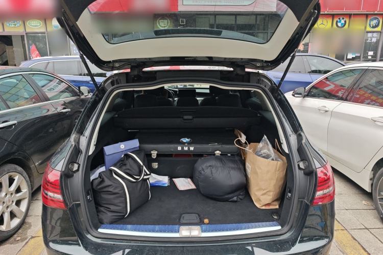 Used Mercedes-Benz C-Class 2019 C 260 Estate Trunk