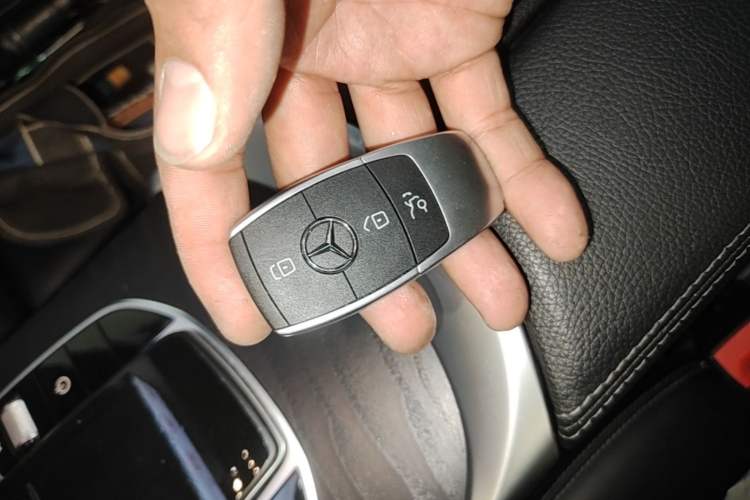 Used Mercedes-Benz C-Class 2019 C 180 L Fashion Edition Sport Version Vehicle Key
