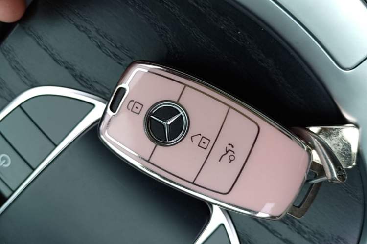 Used Mercedes-Benz C-Class 2019 C 260 L Sport Edition Vehicle Key