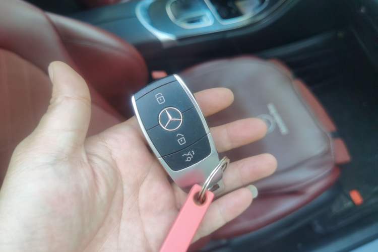 Used Mercedes-Benz C-Class 2019 C 260 Sport Edition Vehicle Key