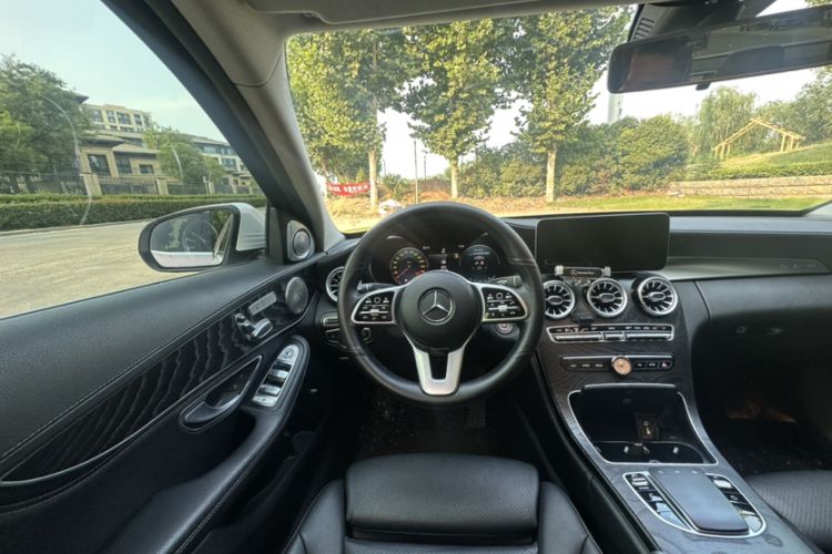 Used Mercedes-Benz C-Class 2019 C 260 L Sport Edition Interior 6