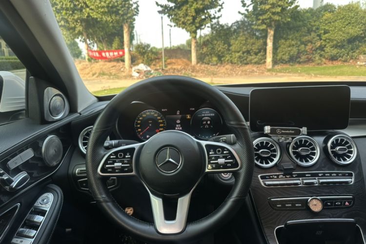 Used Mercedes-Benz C-Class 2019 C 260 L Sport Edition Interior 7