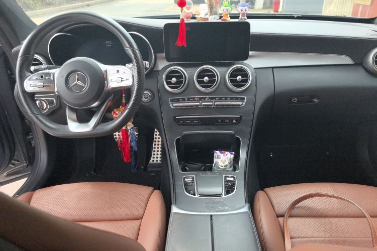 Used Mercedes-Benz C-Class 2019 C 260 Coupe Center Console