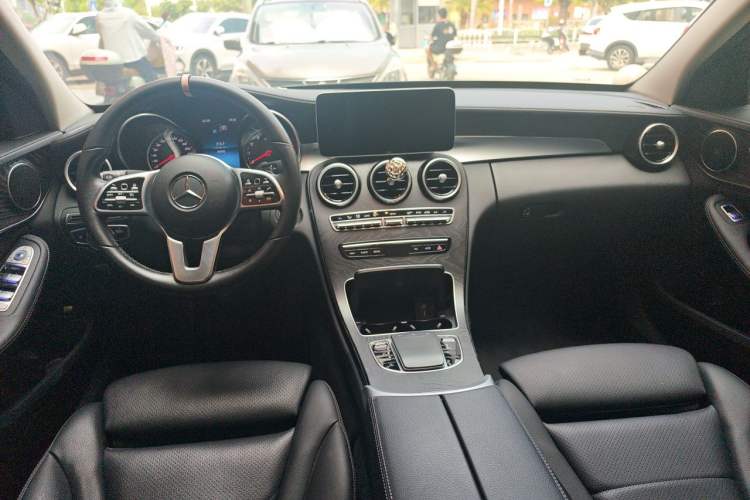 Used Mercedes-Benz C-Class 2019 C 260 L Sport Edition Center Console