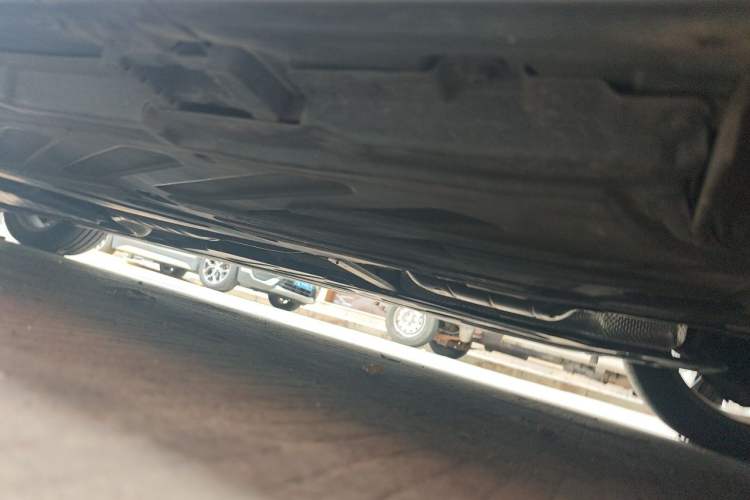 Used Mercedes-Benz C-Class 2019 C 260 L Sport Edition Chassis Rear Left
