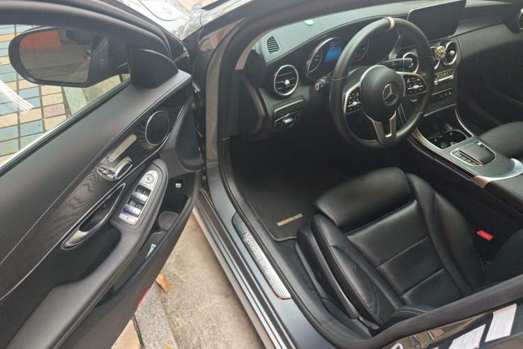 Used Mercedes-Benz C-Class 2019 C 260 L Sport Edition Driver Seat