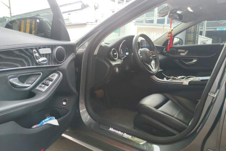 Used Mercedes-Benz C-Class 2019 Restyled C 260 L Sport Edition Driver Seat