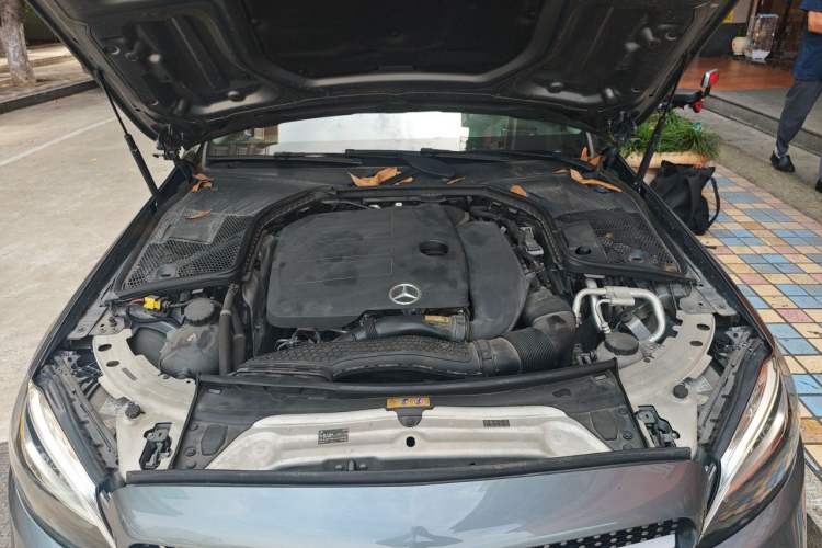 Used Mercedes-Benz C-Class 2019 C 260 L Sport Edition Engine Bay