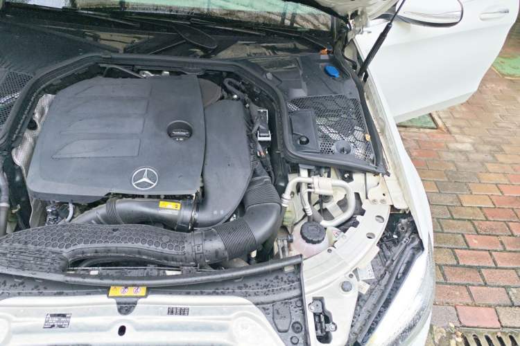 Used Mercedes-Benz C-Class 2019 C 260 L Sport Edition Engine Bay Left