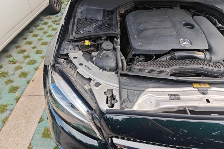Used Mercedes-Benz C-Class 2019 C 260 L Sport Edition Engine Bay Right