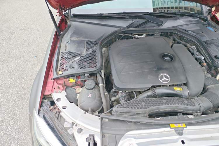 Used Mercedes-Benz C-Class 2019 C 260 L Sport Edition Engine Bay Right