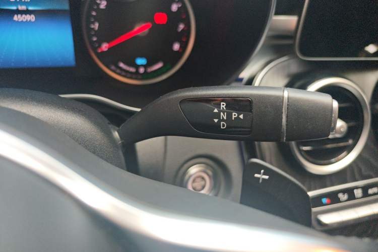 Used Mercedes-Benz C-Class 2019 C 260 L Sport Edition Gear Lever