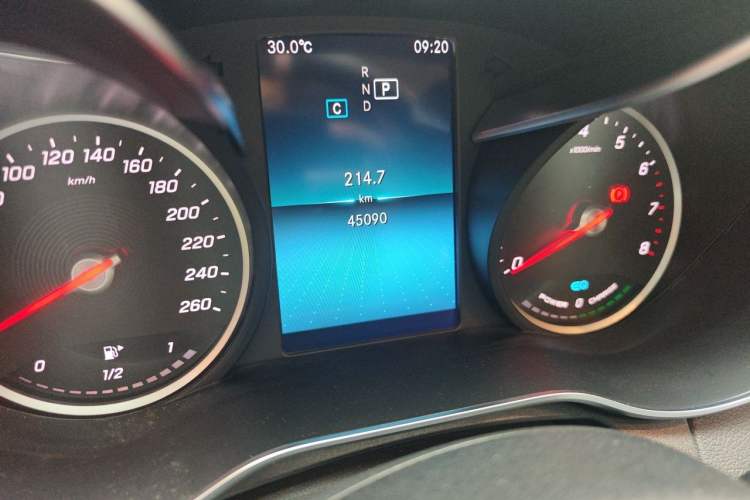 Used Mercedes-Benz C-Class 2019 C 260 L Sport Edition Odometer Close Up
