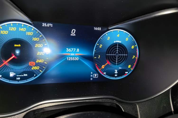 Used Mercedes-Benz C-Class 2019 C 260 Estate Odometer Close Up