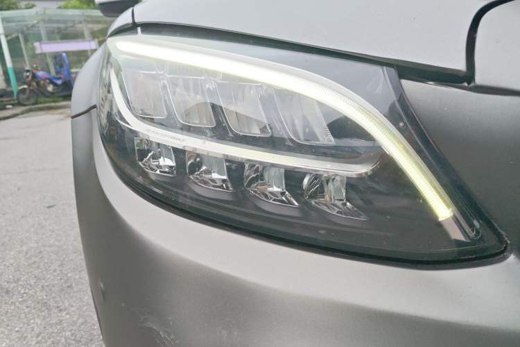 Used Mercedes-Benz C-Class 2019 C 260 L Sport Edition Right Front Headlight