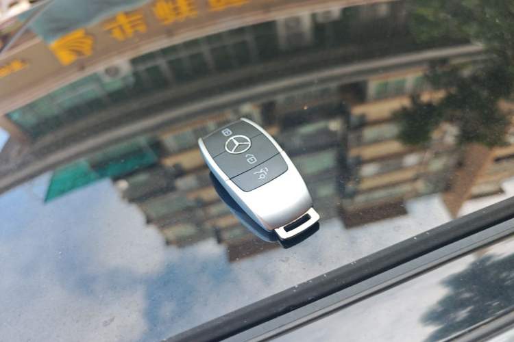Used Mercedes-Benz C-Class 2019 C 260 L Sport Edition Vehicle Key