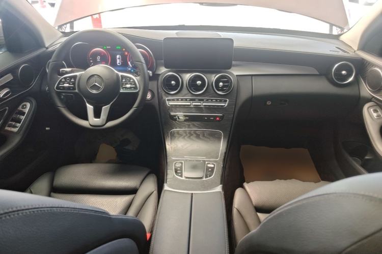 Used Mercedes-Benz C-Class 2019 Restyled C 260 L Sport Edition Center Console