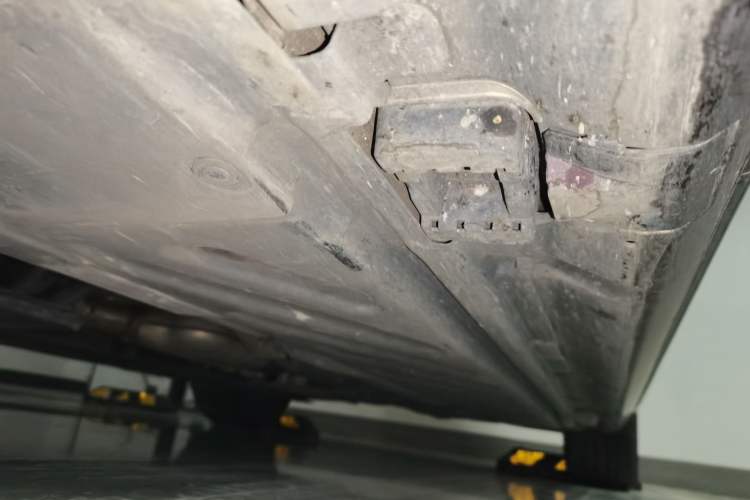 Used Mercedes-Benz C-Class 2019 C 260 Sport Edition Chassis Front Left