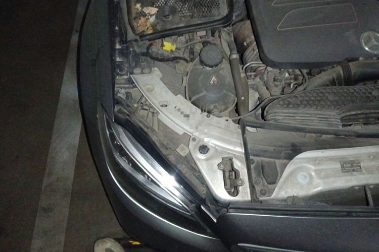 Used Mercedes-Benz C-Class 2019 C 260 L Engine Bay Right