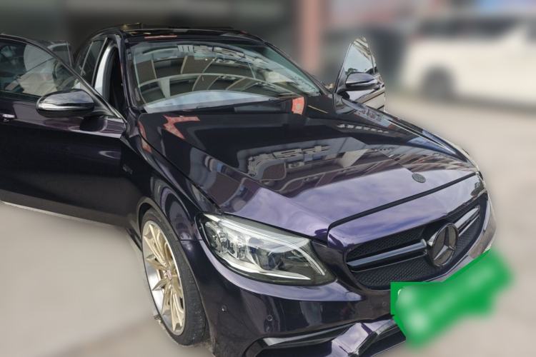 Used Mercedes-Benz C-Class 2019 C 260 4MATIC Estate Front Right 45 Deg