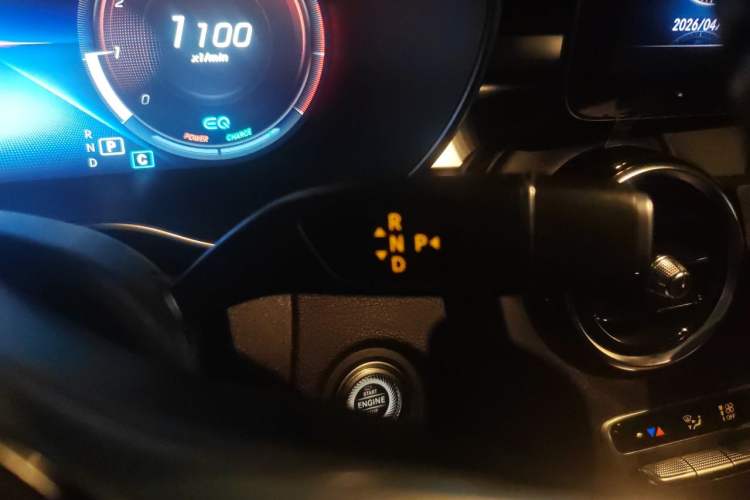 Used Mercedes-Benz C-Class 2019 Restyled C 260 L Sport Edition Gear Lever